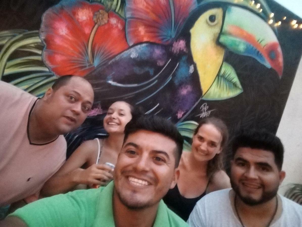 Margaritas Hostel Puerto Vallarta Luaran gambar